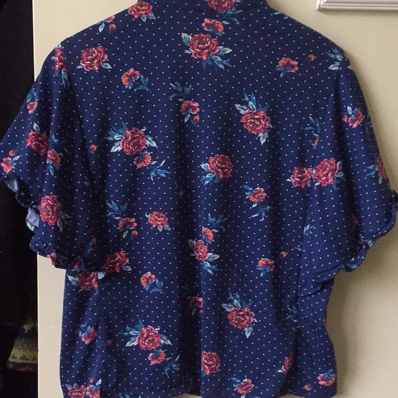 Floral short w/ ruffle sleeve - Picture 3 of 4